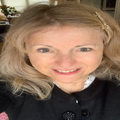 Valerie Heinze