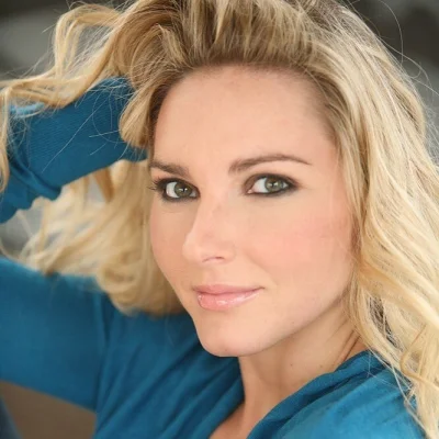 Anna De