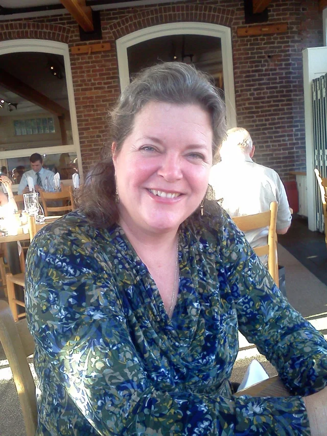 Lois Buchter